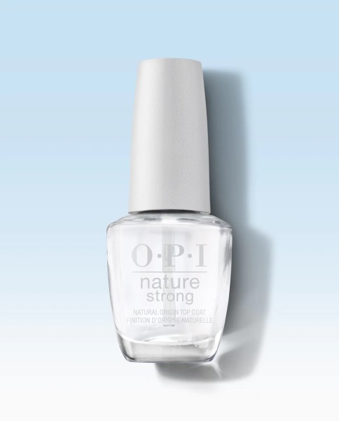 Für besonderen Farbschutz, maximale Haltbarkeit und ein strahlendes Finish für deine Nägel – entdecke jetzt unseren OPI Nature Strong Top Coat. Trage eine Schicht unseres natürlichen Top Coats auf den Farblack deiner Wahl – so kannst du deine Nägel besond